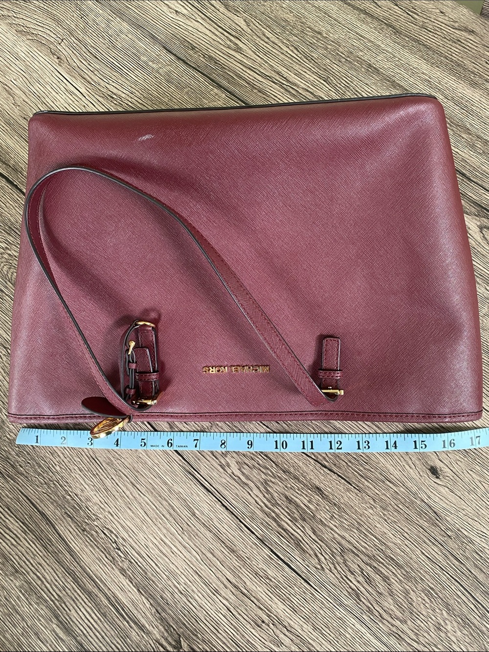 Michael Kors Burgandy Plum Zip Top Tote with Gold Hardware - Picture 9 of 16